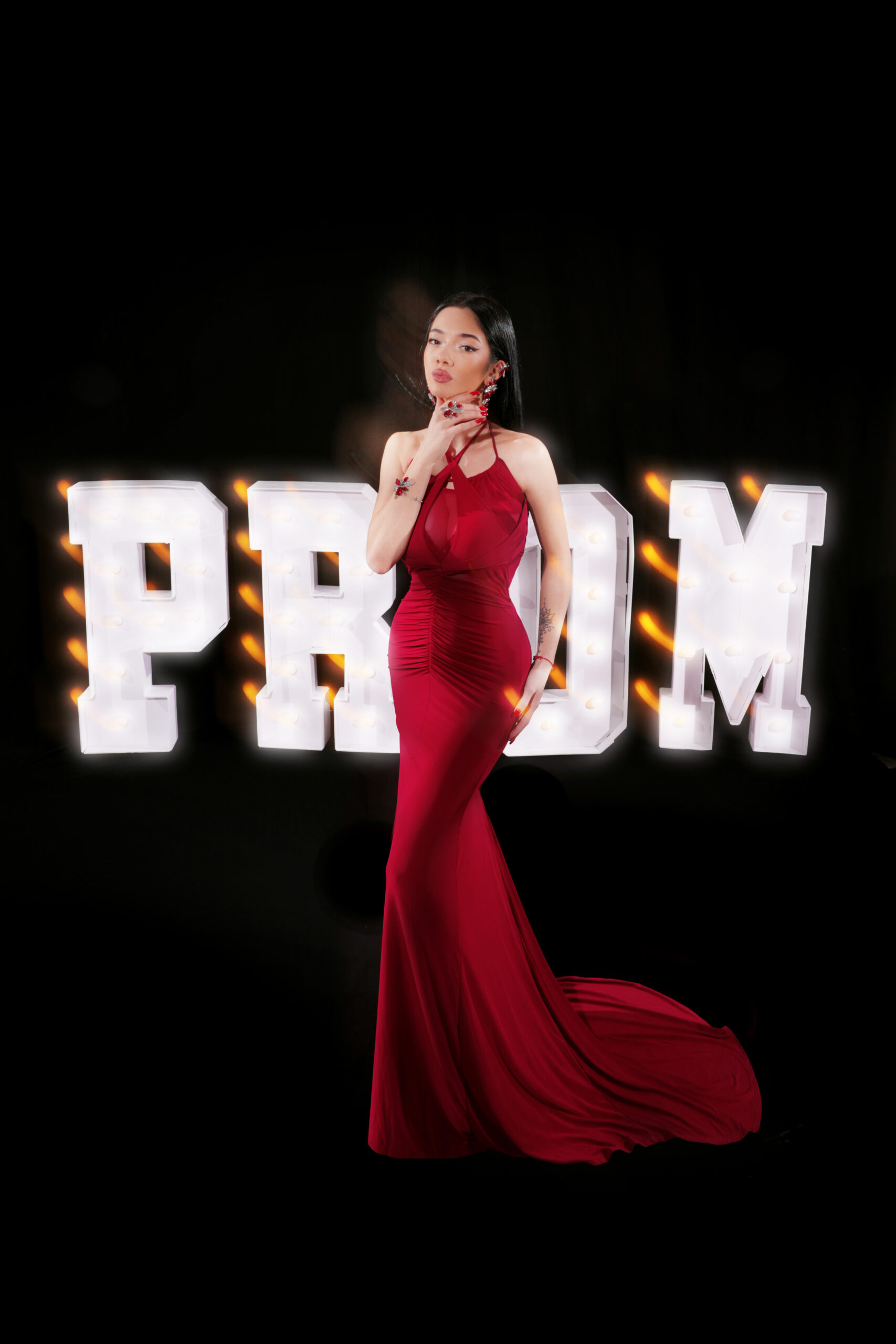 Висящи дълги обеци за бал "GLAMORATTI" ръчна изработка - Image 3